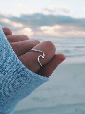 Pura Vida Wave Size 6 Ring
